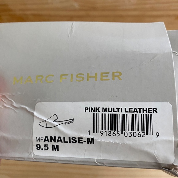 MARC FISHER Light Pink Leather Studded Cap Toe Mules - Picture 11 of 11